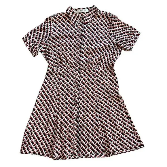 100% Silk Diane Von Furstenberg ￼ Geometric Dress - Excellent Preloved - Picture 3 of 6